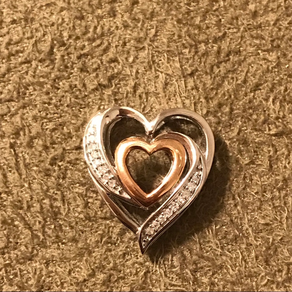 10k gold heart pendant